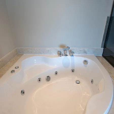 Luxury Heated Pool & Βίλα