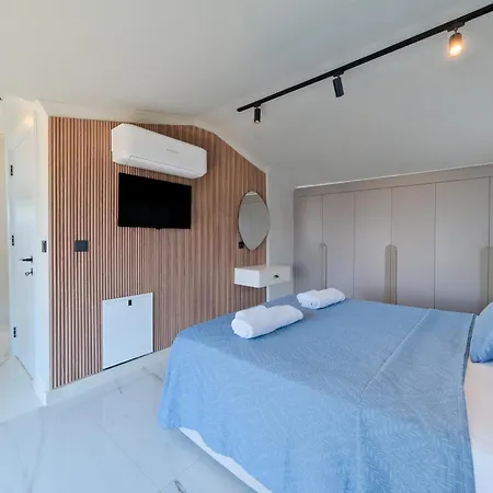 Luxury Heated Pool & Villa Fethiye